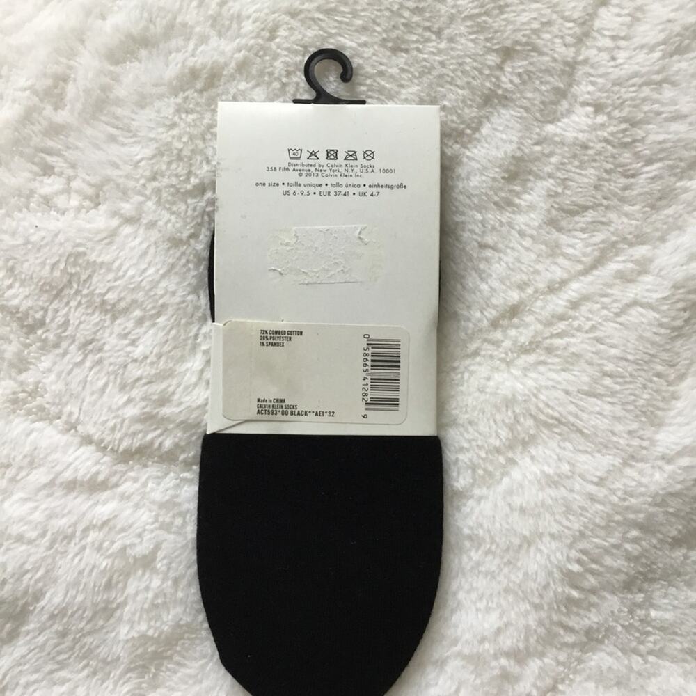 Calvin Klein Black 2 Pairs Non-Slip Heel Socks - Picture 4 of 8